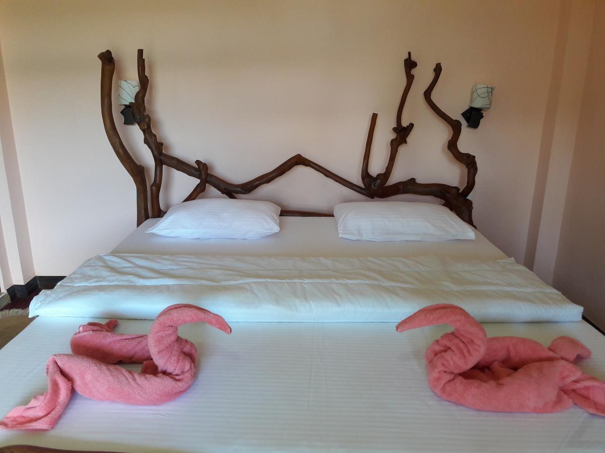 Bed and Breakfast La Rochelle Ella Exteriér fotografie