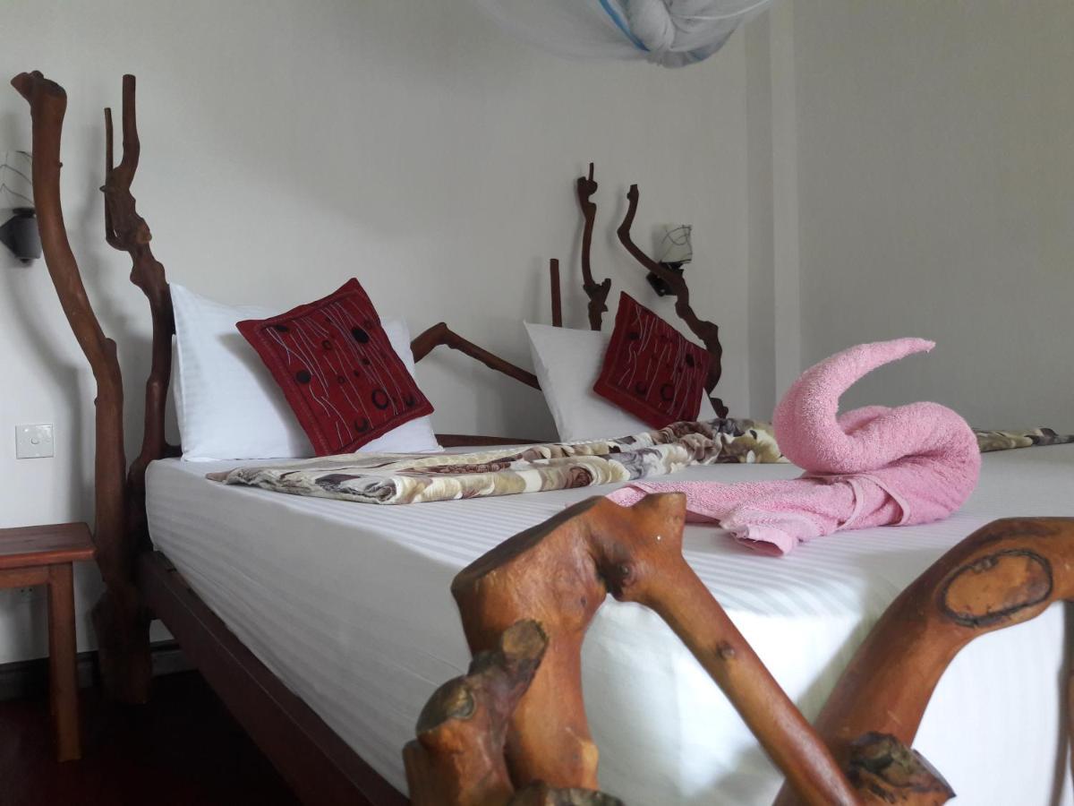 Bed and Breakfast La Rochelle Ella Exteriér fotografie