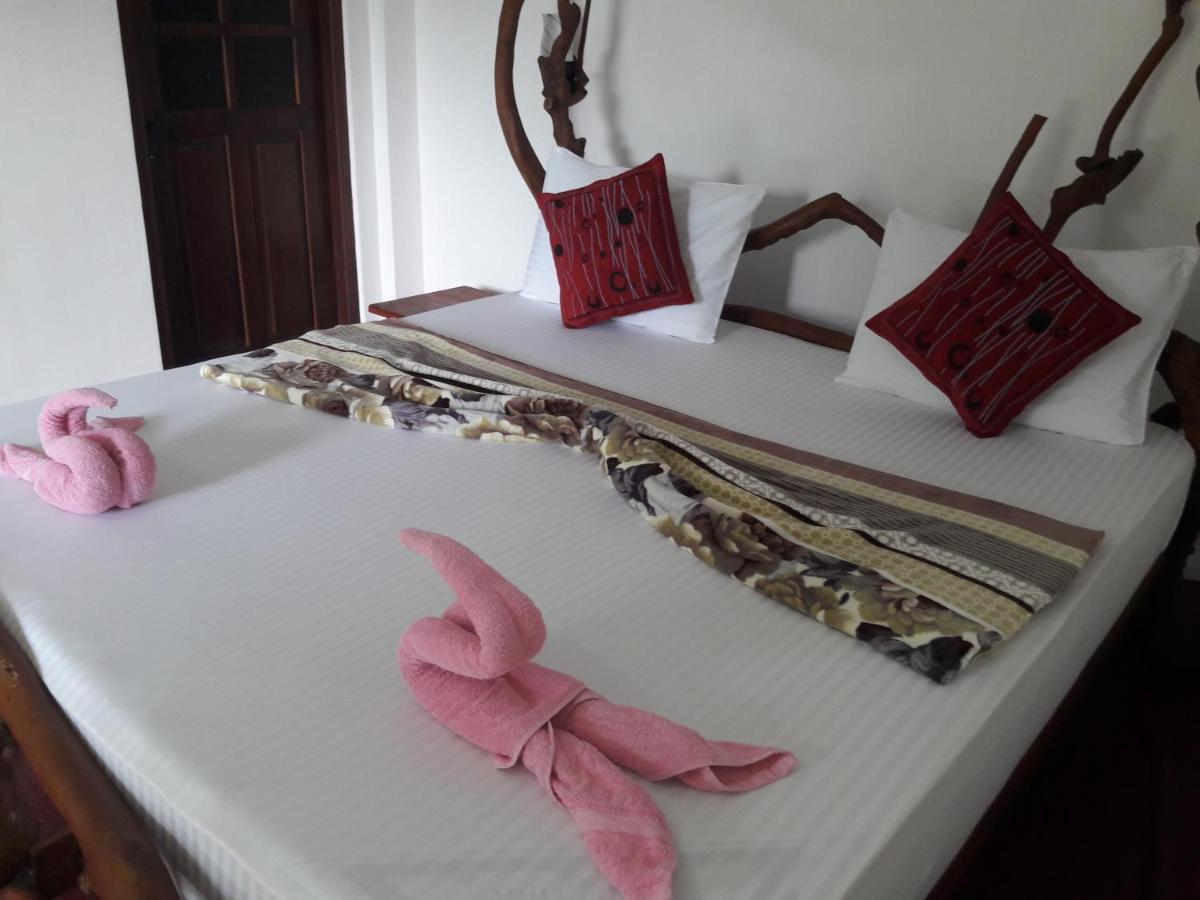 Bed and Breakfast La Rochelle Ella Exteriér fotografie