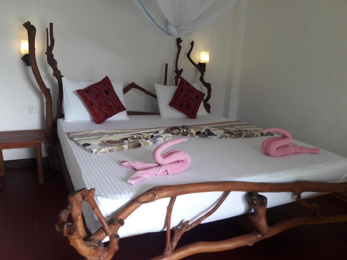 Bed and Breakfast La Rochelle Ella Exteriér fotografie